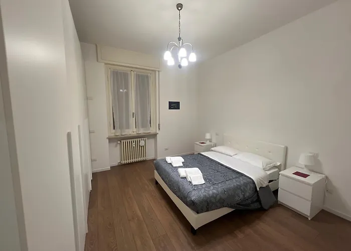 Borghesi Apartment - Nel Centro Di Parma !